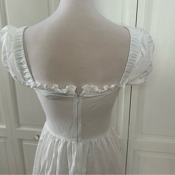 ASOS Elegant White Maxi Dress 4 - Picture 9 of 16